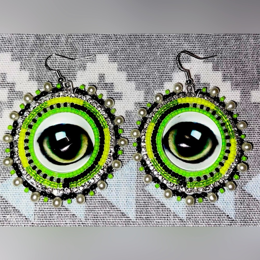 Spooky seed beaded earrings!